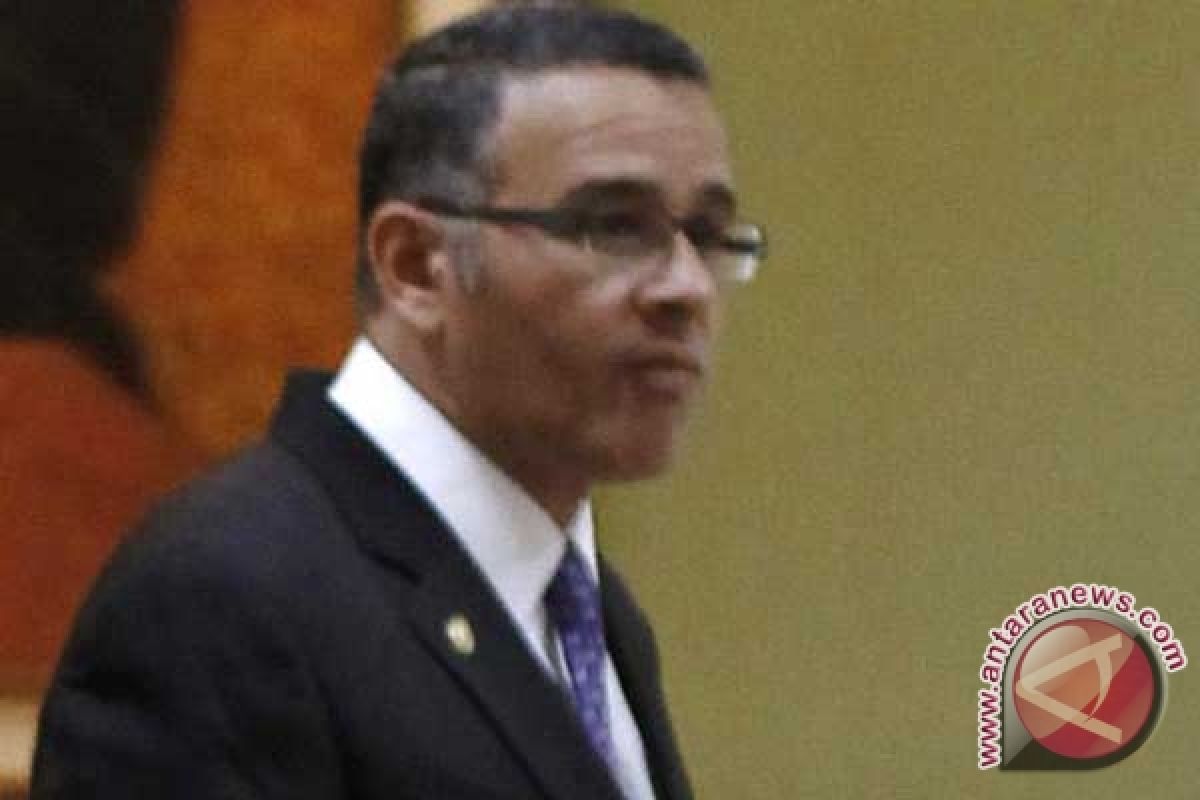 Nikaragua beri kewarganegaraan untuk mantan presiden Salvador