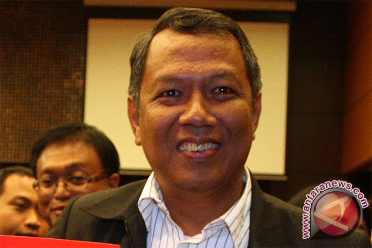 Third party invited to overcome trash problem in Tangerang