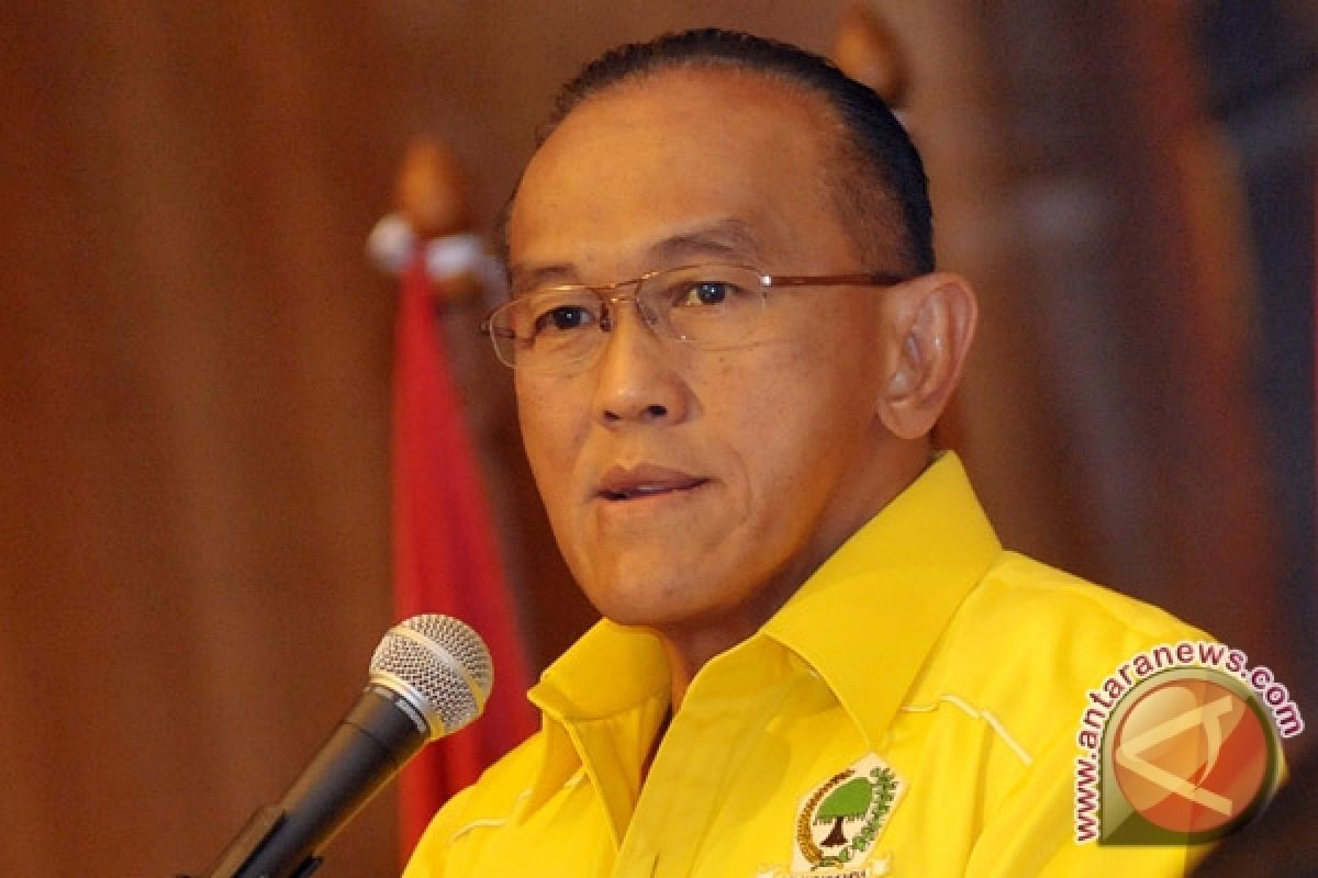 Aburizal : Golkar Kaji Wacana Capres Independen 