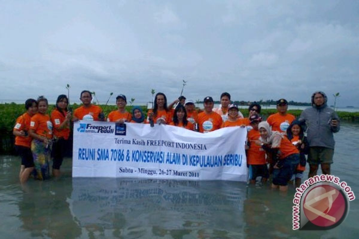 Masyarakat Pulau Harapan Produksi 1 Juta Mangrove 