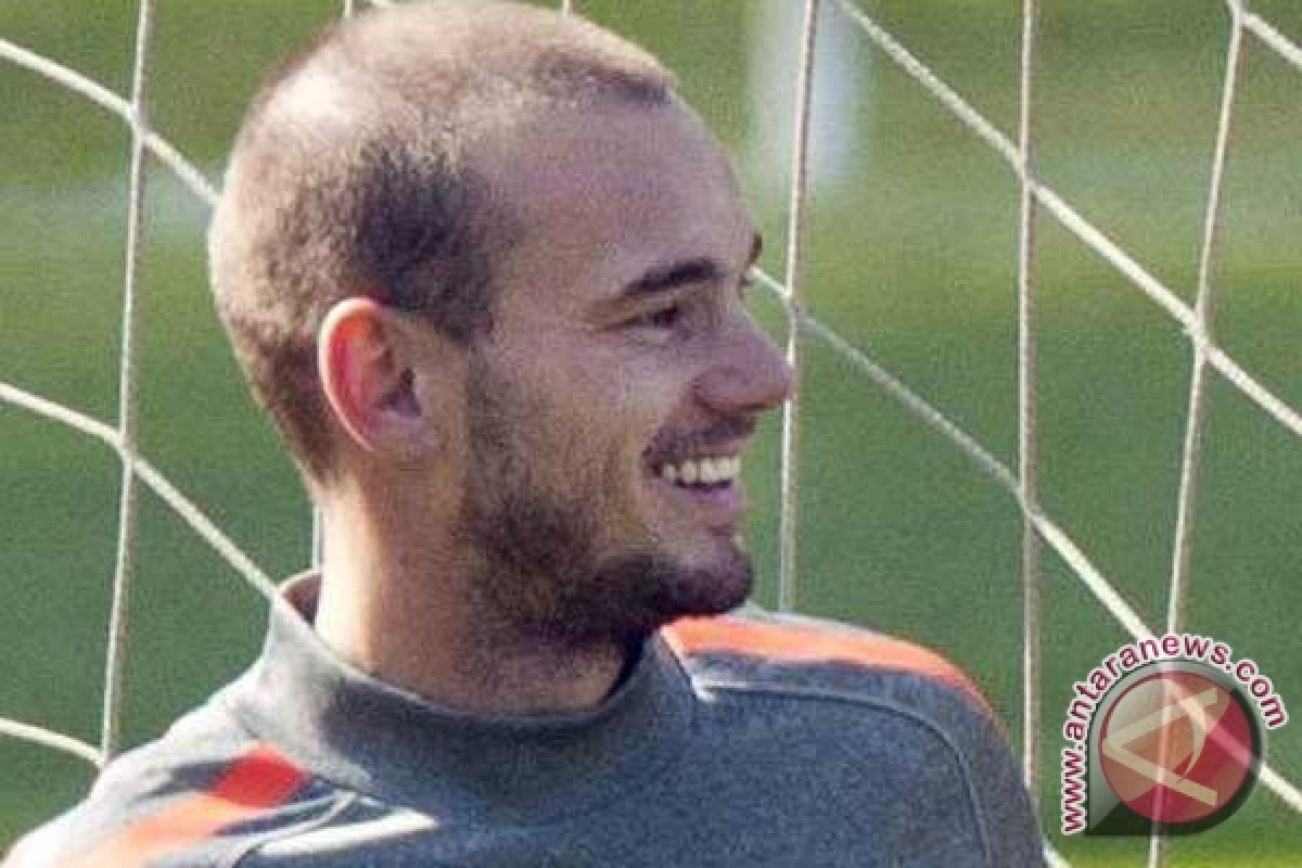 Van Gaal ancam Sneijder tidak ikut ke Piala Dunia