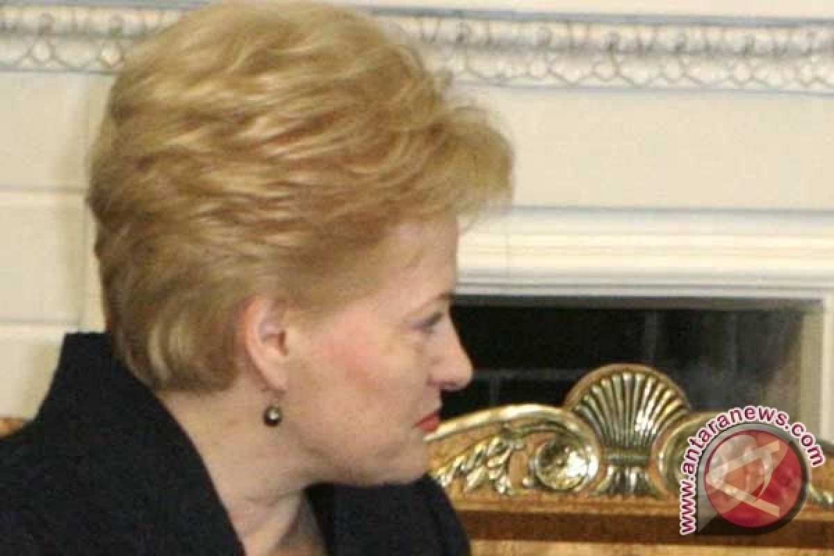 Presiden Lithuania pimpin perolehan suara pilpres