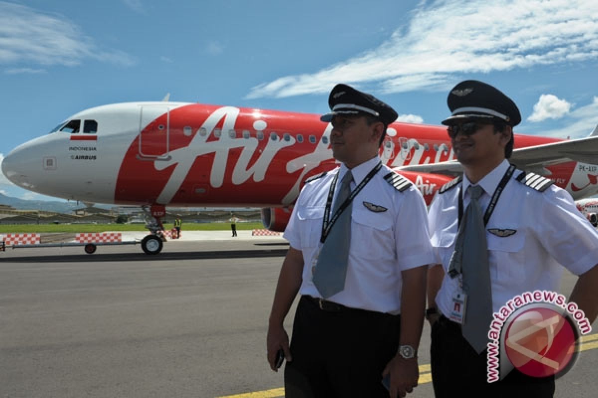 Air Asia jetliner makes maiden flight to Bandung