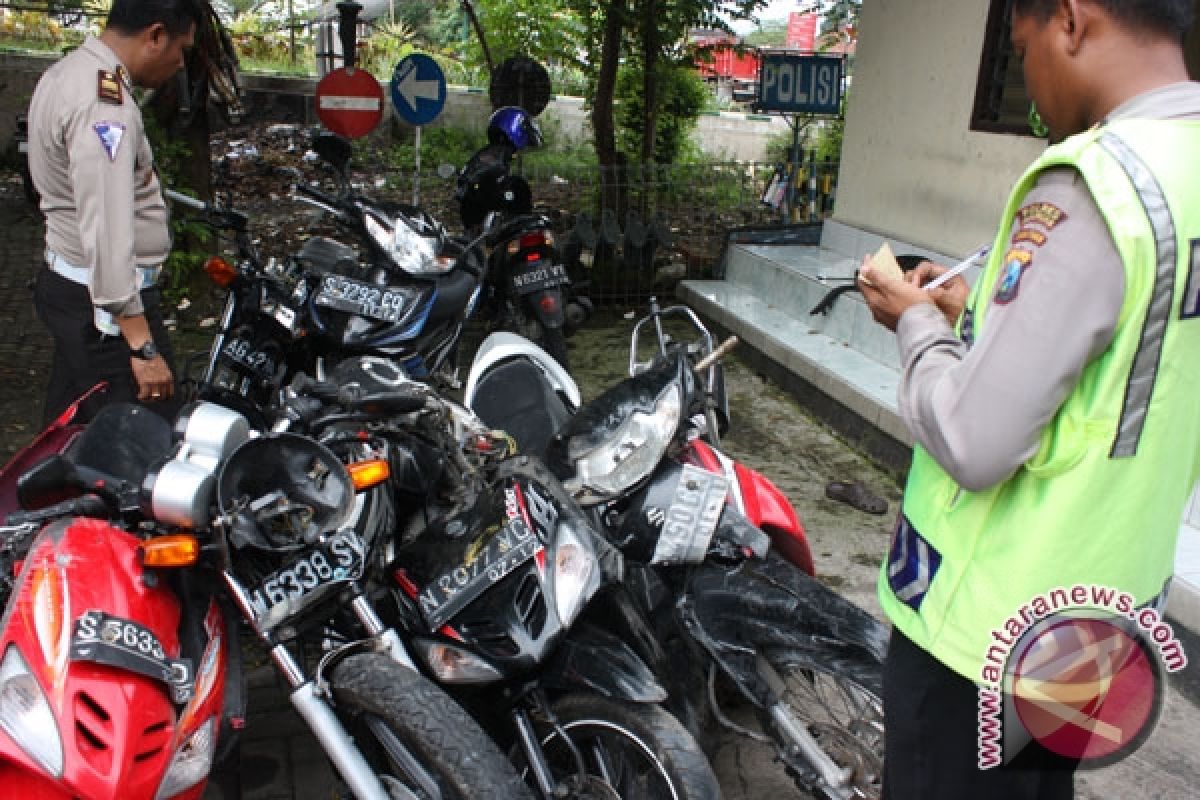 Korban Tewas Kecelakaan Beruntun Semua Pengendara Motor