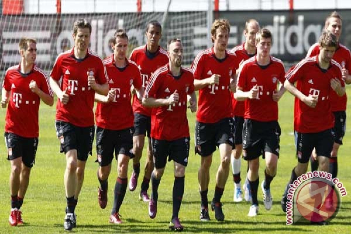 Diguncang Protes, Bayern Berdiskusi 