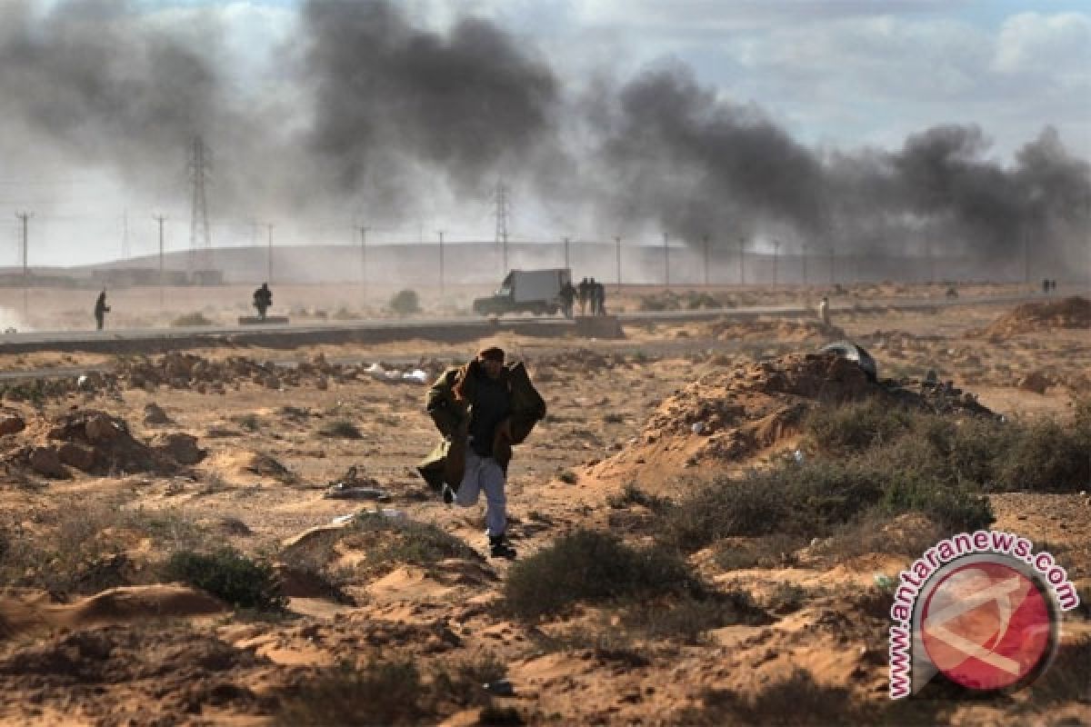 Pasukan Libya Tembaki Pejuang di Perbatasan Tunisia 