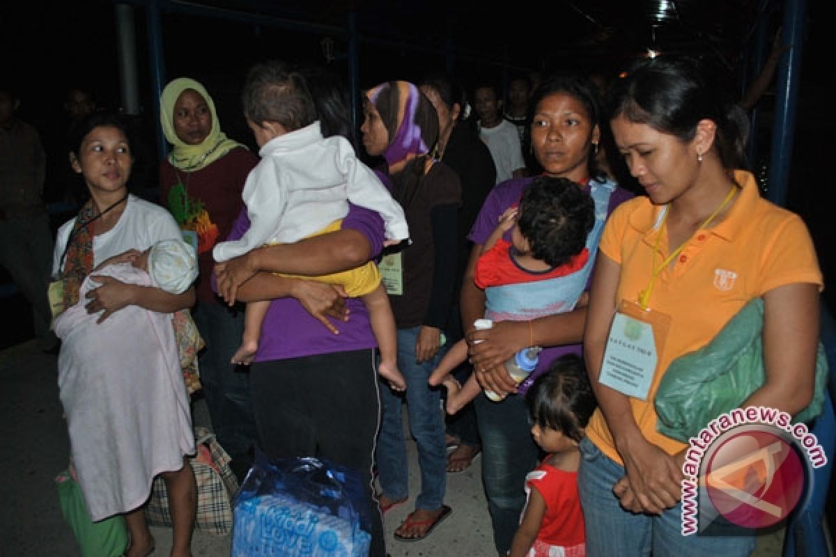 Ratusan TKI Asal NTT Disekap di Tanjunguma, Batam