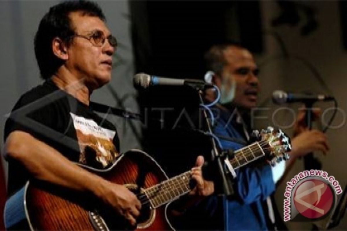 Franky Sahilatua Maestro Musik Indonesia 