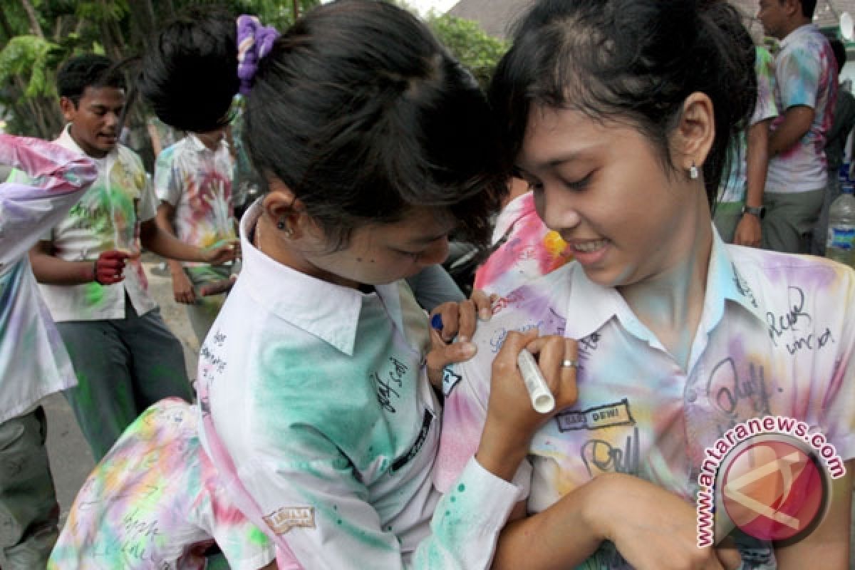 98,98 persen peserta ujian nasional SMA di NTT lulus