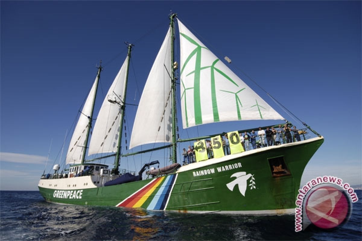 Greenpeace Kirim Rainbow Warrior Uji Perairan Jepang