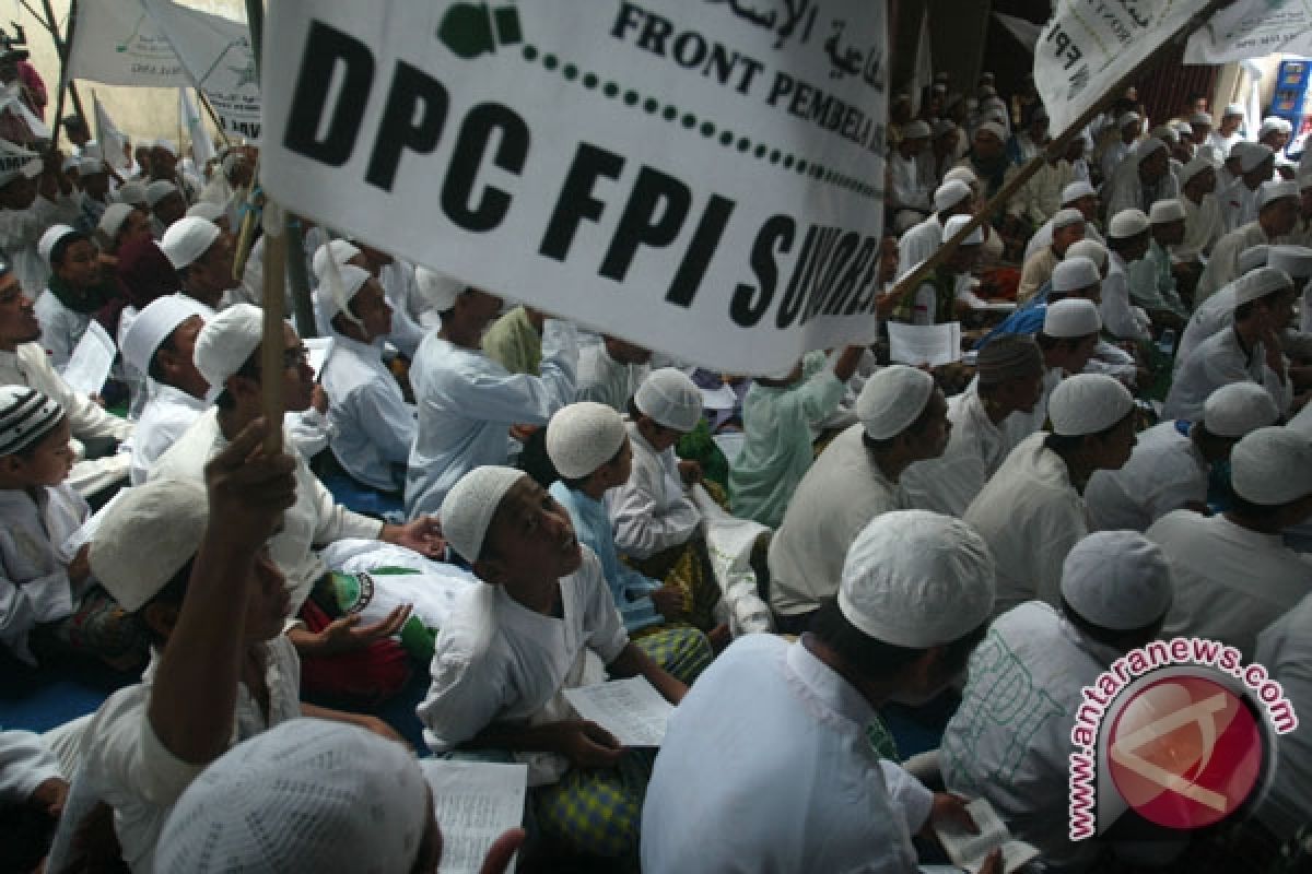 FPI sweeping kedai kopi buka siang hari