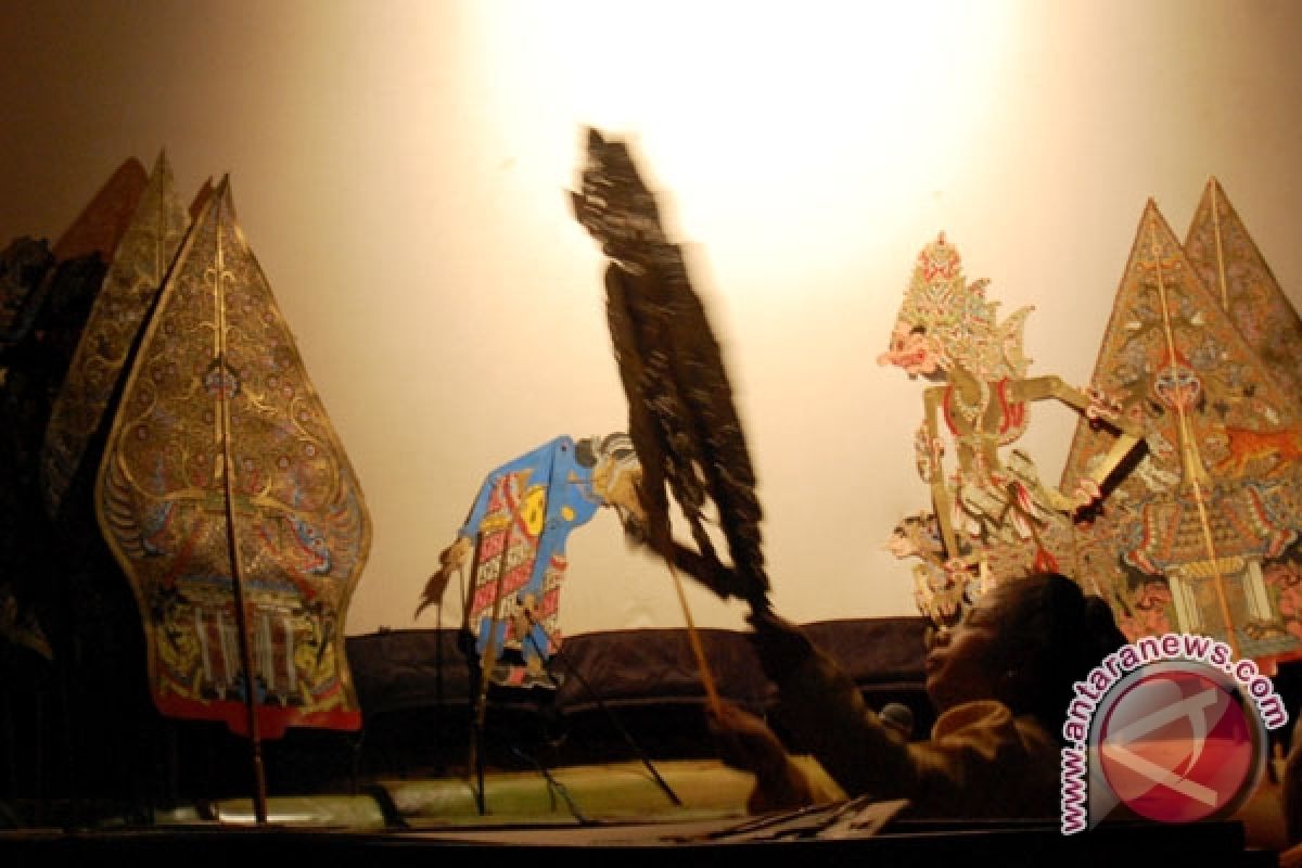 Partai Golkar Gelar Wayang di Situs Majapahit 