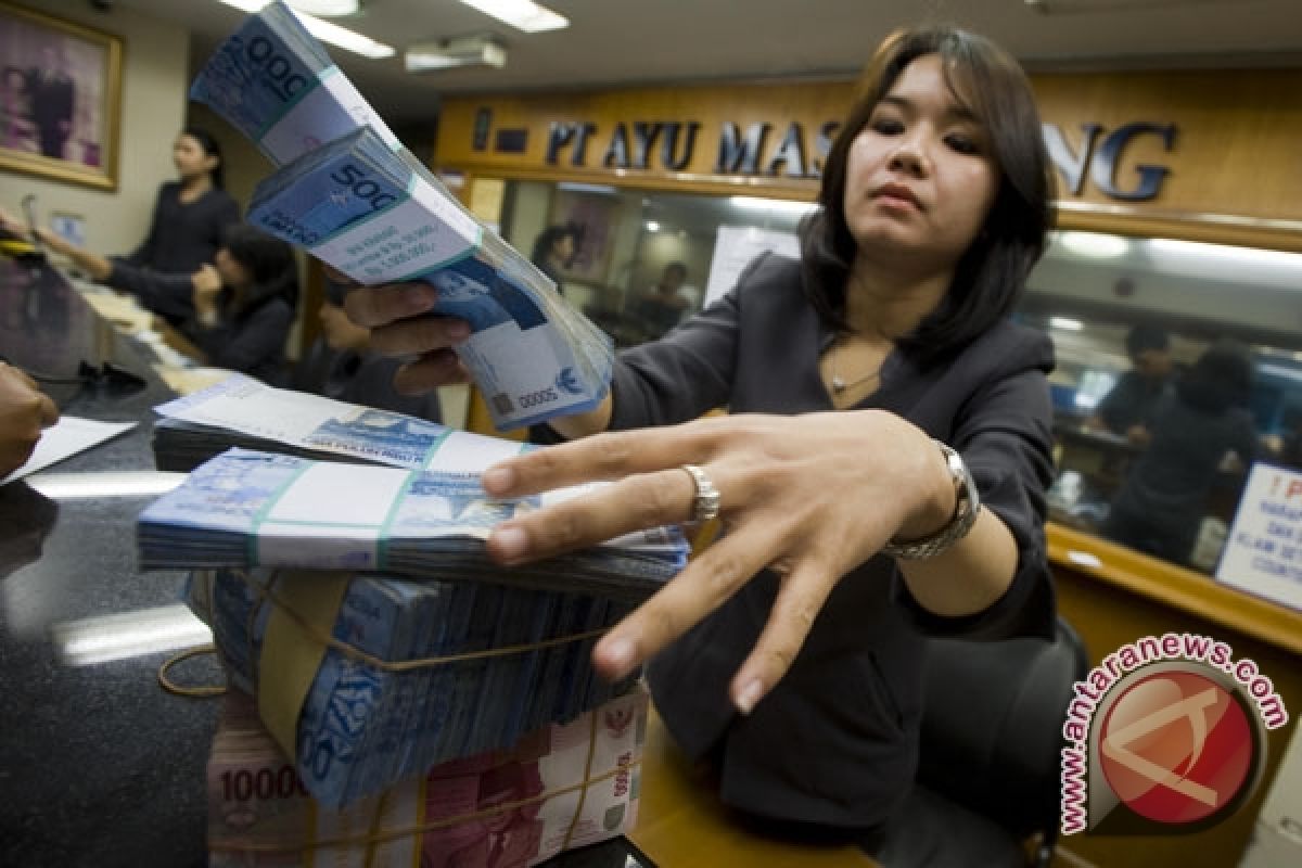 Rupiah akhir pekan rebound