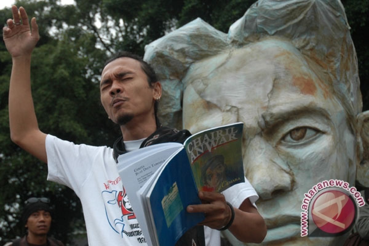 Seniman Bengkulu pentaskan karya "Chairil Anwar"
