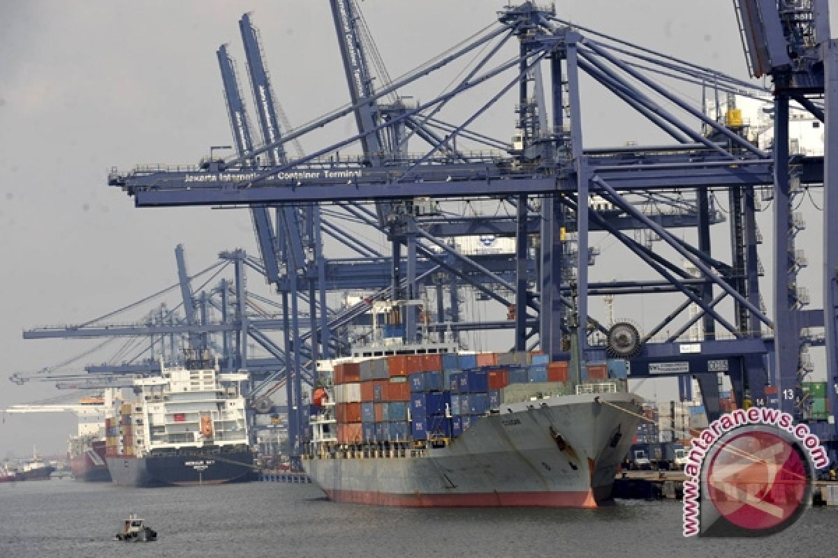 Indonesia`s total exports in August reach us$18.81 billion