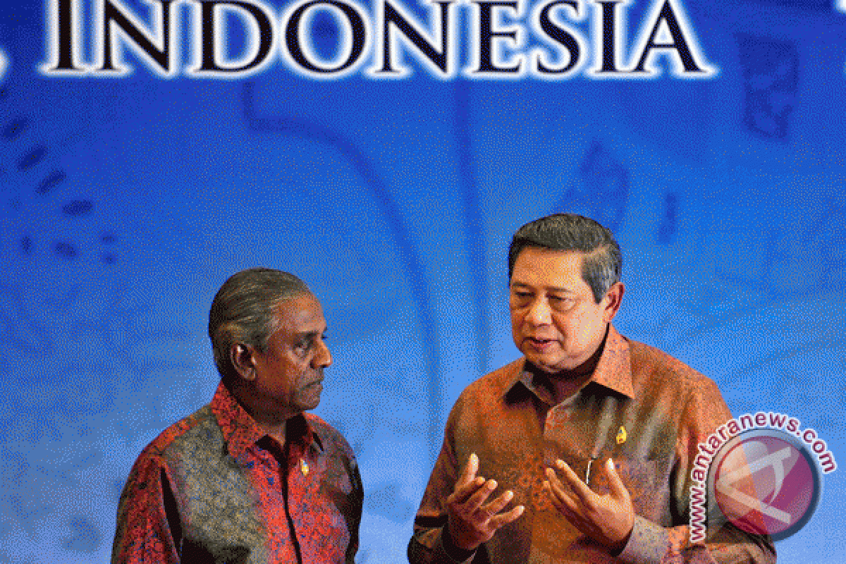 President receives Singaporean foreign minister