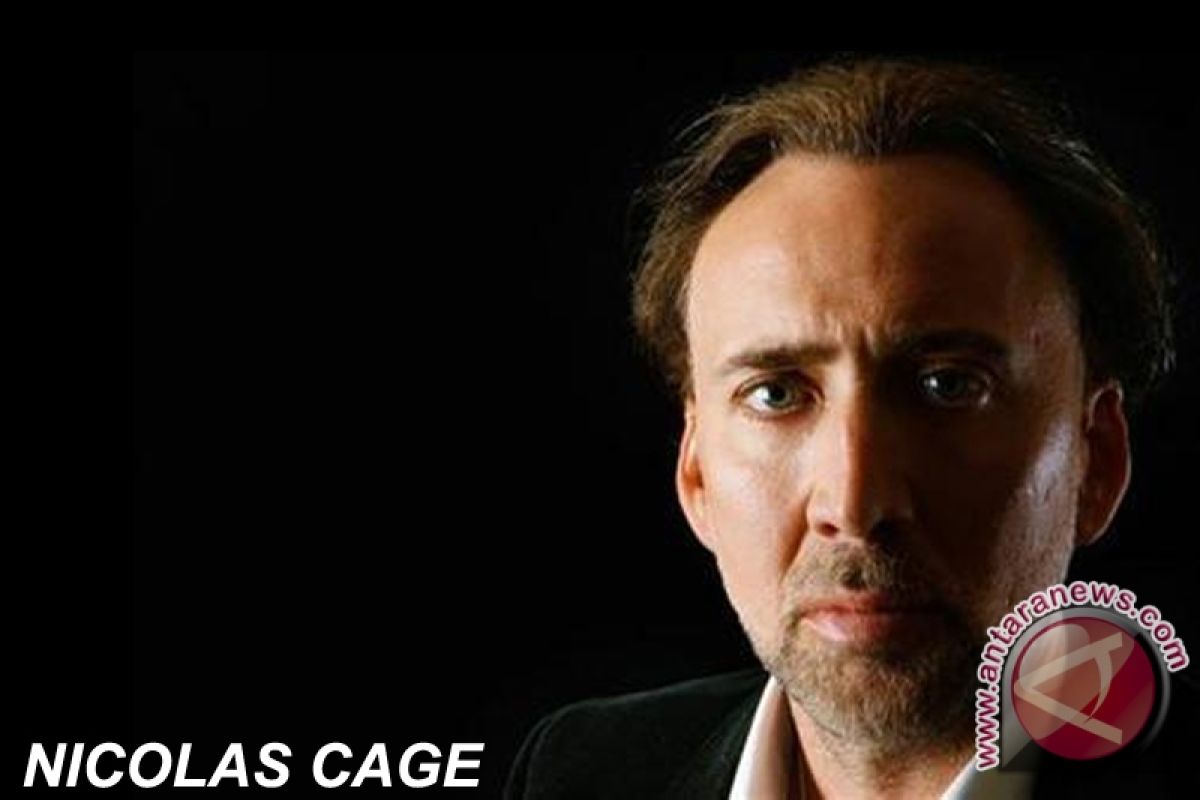 Nicolas Cage Bebas