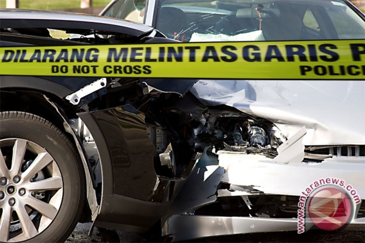 Tiga Orang Meninggal Dalam Kecelakaan Tol Cikampek