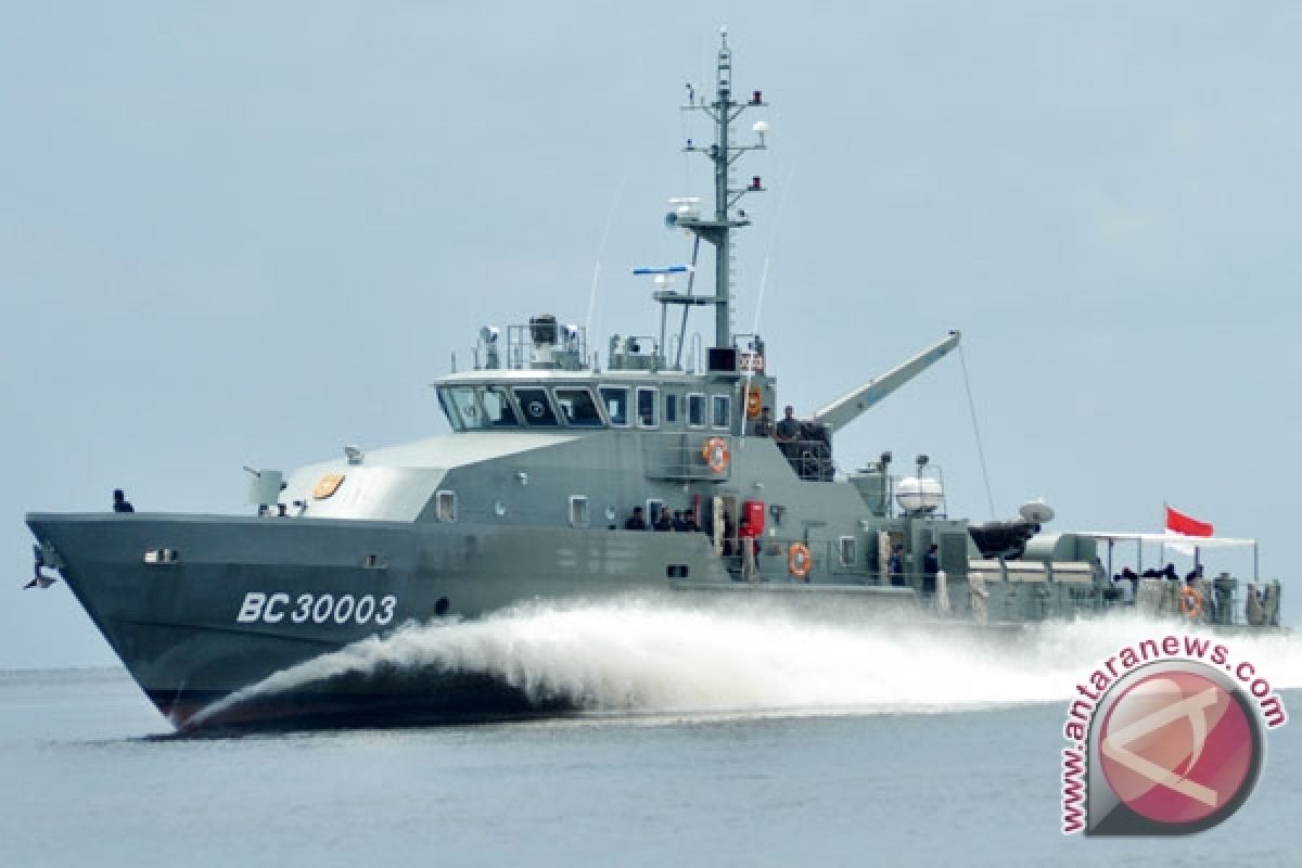 Bea Cukai Kepri kerahkan empat kapal cari AirAsia QZ8501