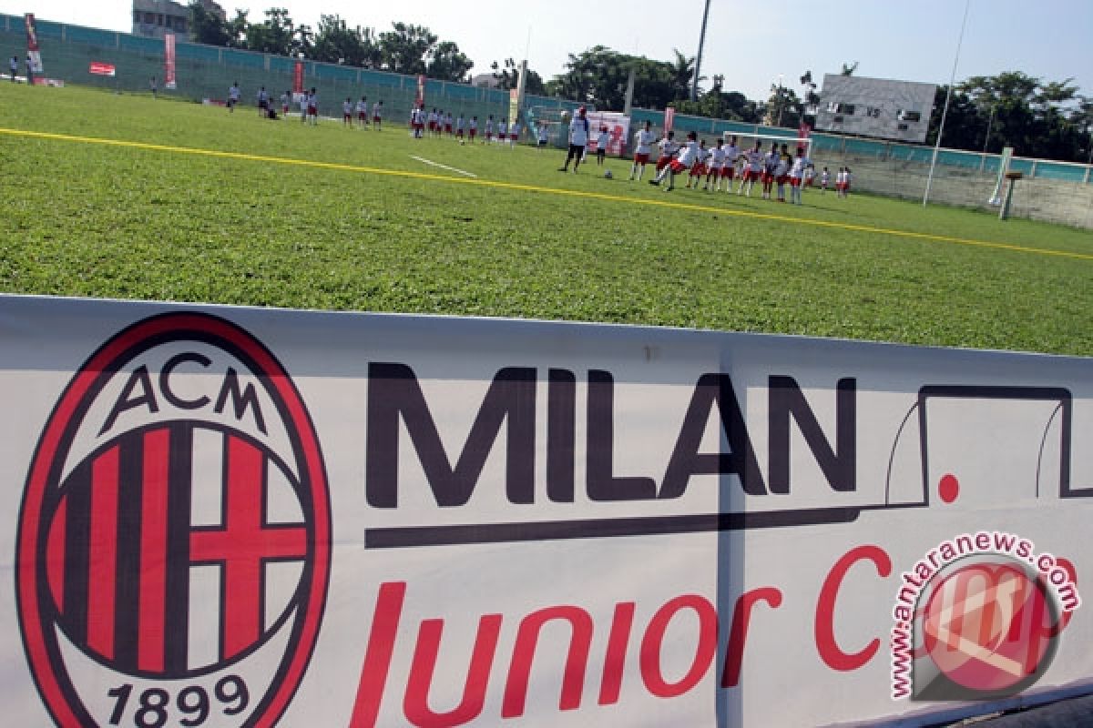 Enam Pesebakbola Sumut Ikut AC Milan Junior Camp di Bali