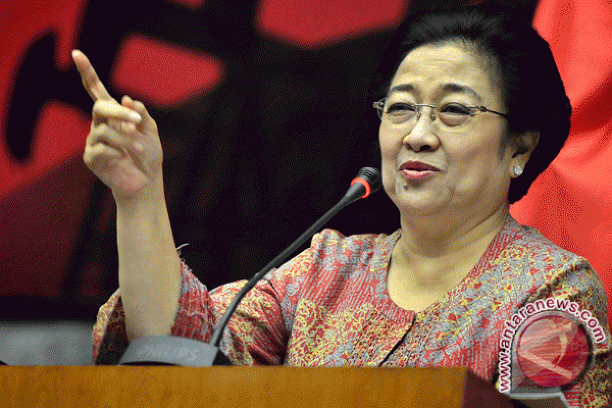 Megawati Tantang Perempuan Jadi Presiden