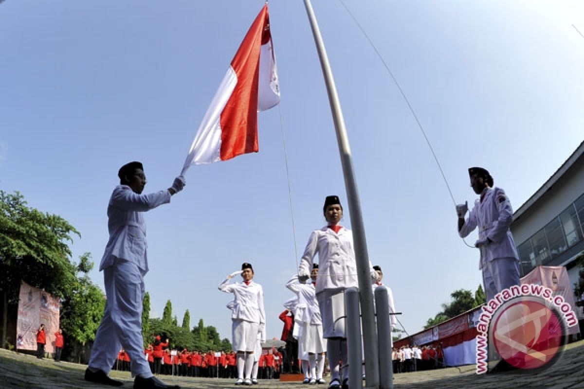 Sekolah Tak Mau Hormat  Merah Putih akan Ditutup