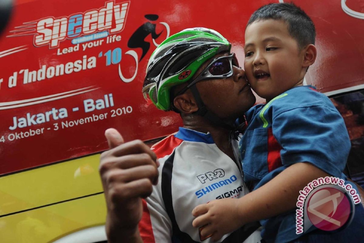 Ferinanto Rebut Etape Pertama Tour De Singkarak 