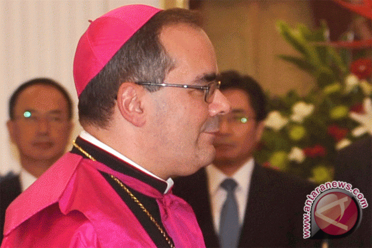 Dubes Vatikan resmikan gereja dan kunjungi Saipem