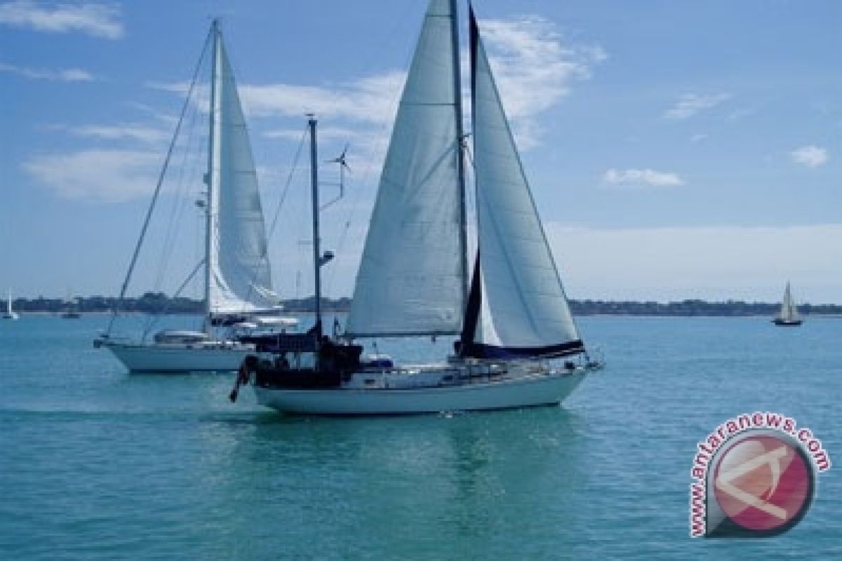 Semua Perahu Layar Darwin-Ambon Masuk Finish Kamis