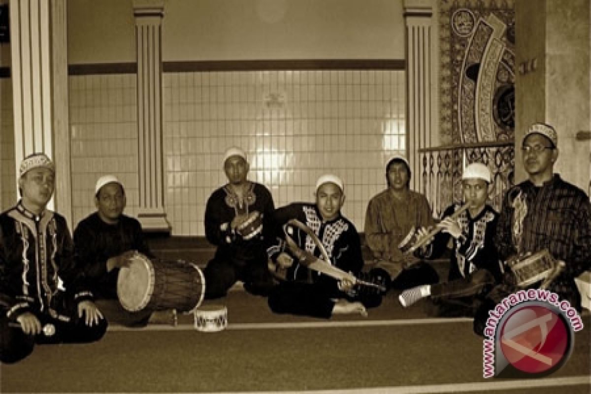 Musik Sufi Marawis Indonesia Pukau Penonton Fes Festival 