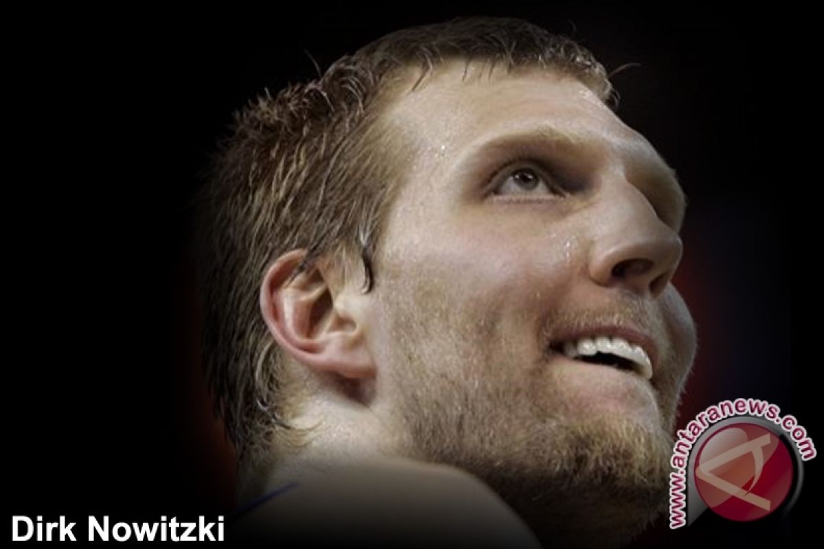 Dirk Nowitzki menorehkan 26.000 angka, tetapi Mavericks kalah