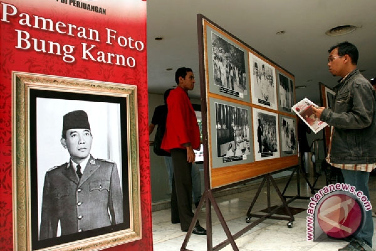 Wali Kota Bandung Anjurkan Foto Soekarno Dilelang