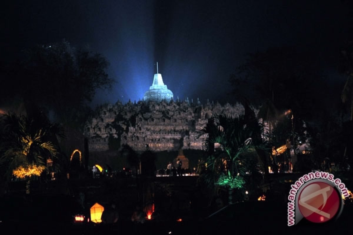 Buddhist students call for Borobudur preservation