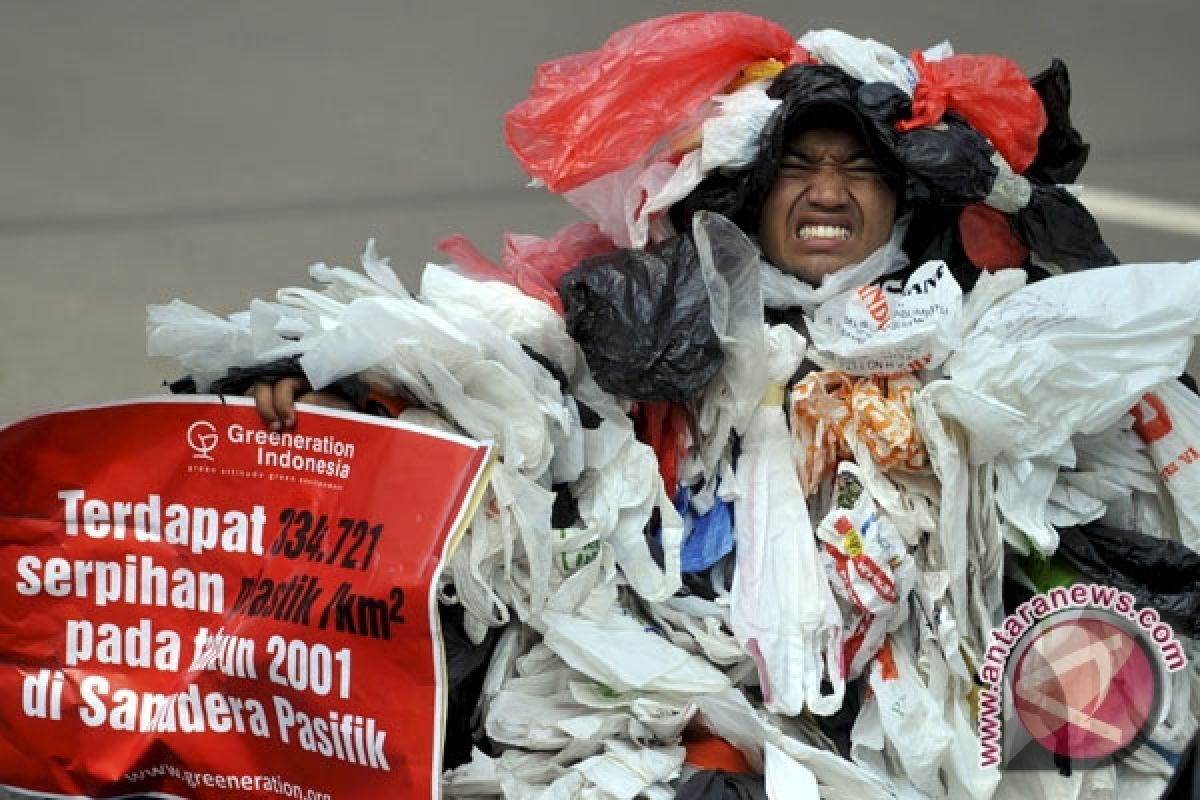 Parlemen Eropa setujui aturan pengendalian penggunaan tas plastik