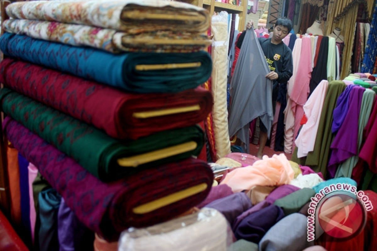 RI textile exports  not affected much by crisis