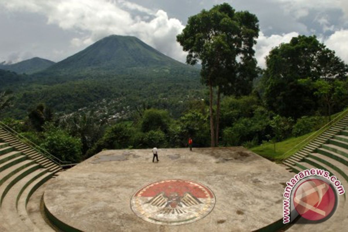 Mt Lokon tremors N Sulawesi strike 321 times