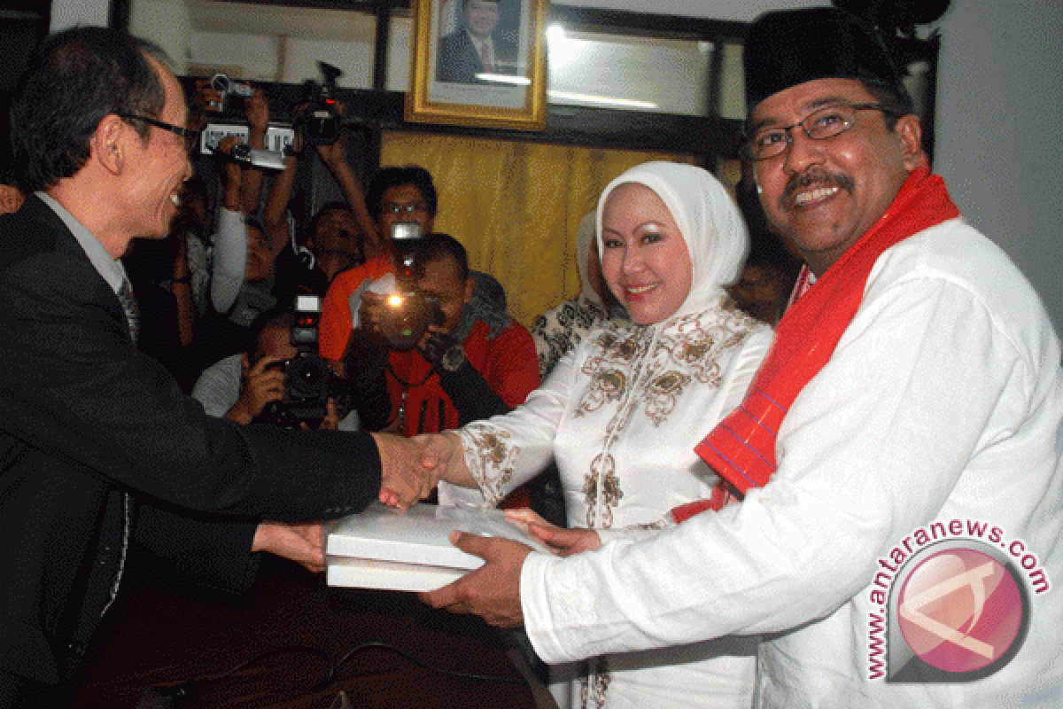 Golkar Tangerang optimistis duet Atut-Rano unggul