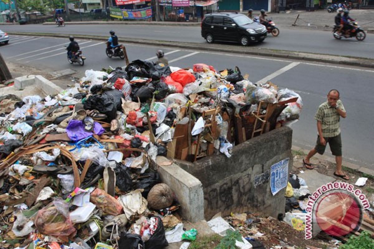 RI Govt postpones draft regulation on garbage management