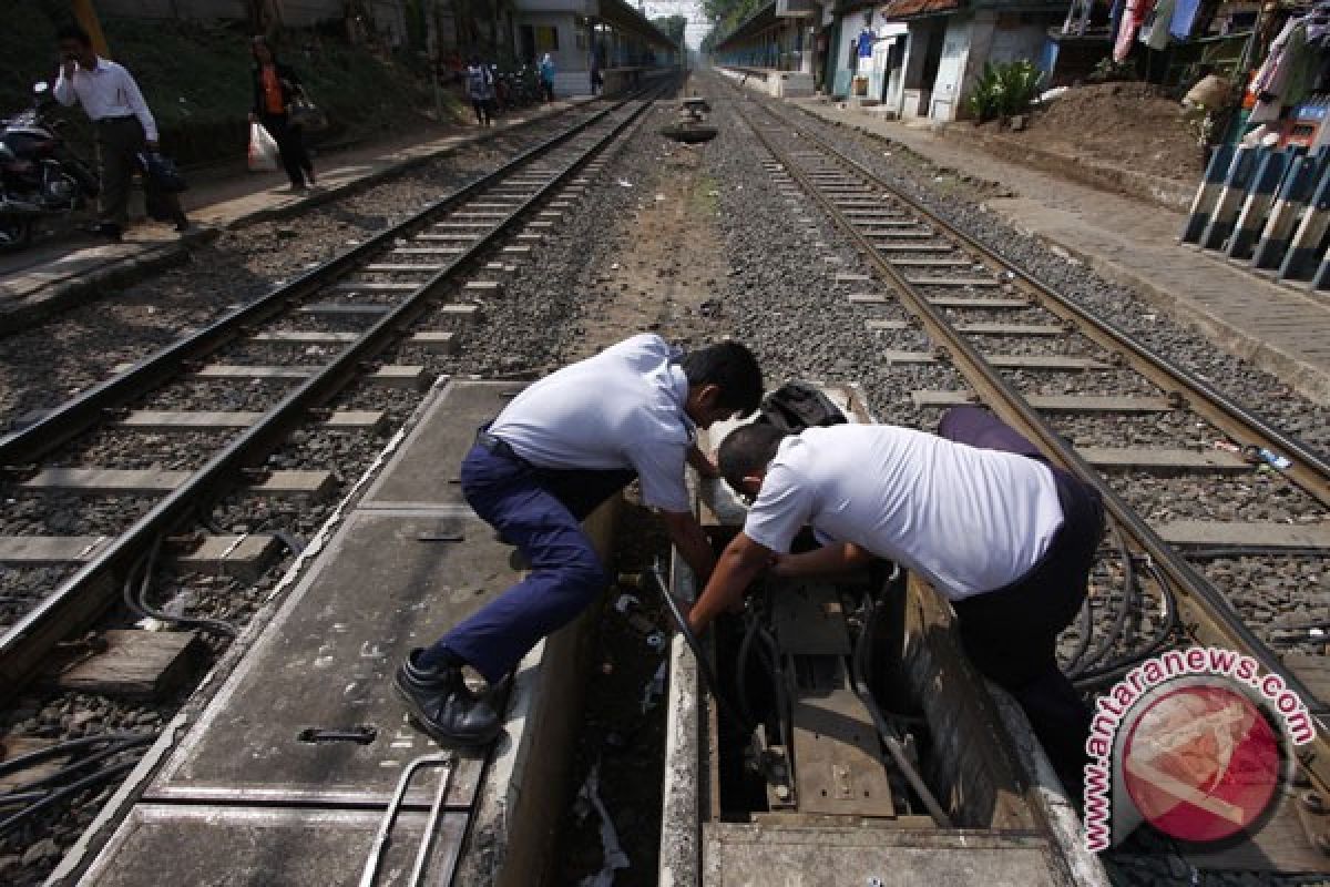 Hentikan polemik kereta api di Kalimantan