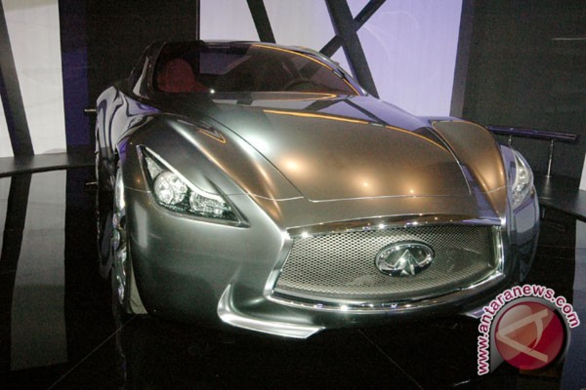 Mercedes-Infinity kerja bareng buat mobil mungil mewah