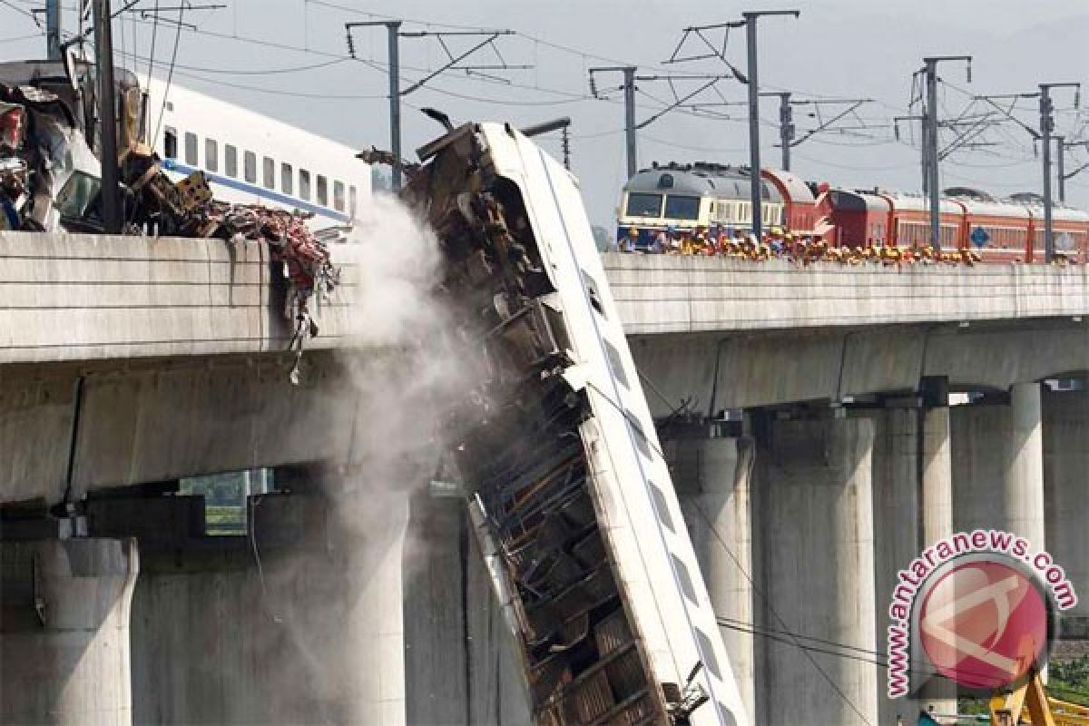 Enam orang hilang dalam kecelakaan kereta api di China