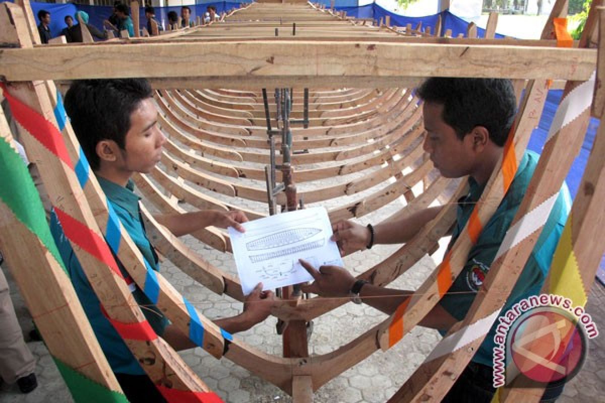 Perahu Kayu Buatan Mahasiswa ITS Diminati Asing