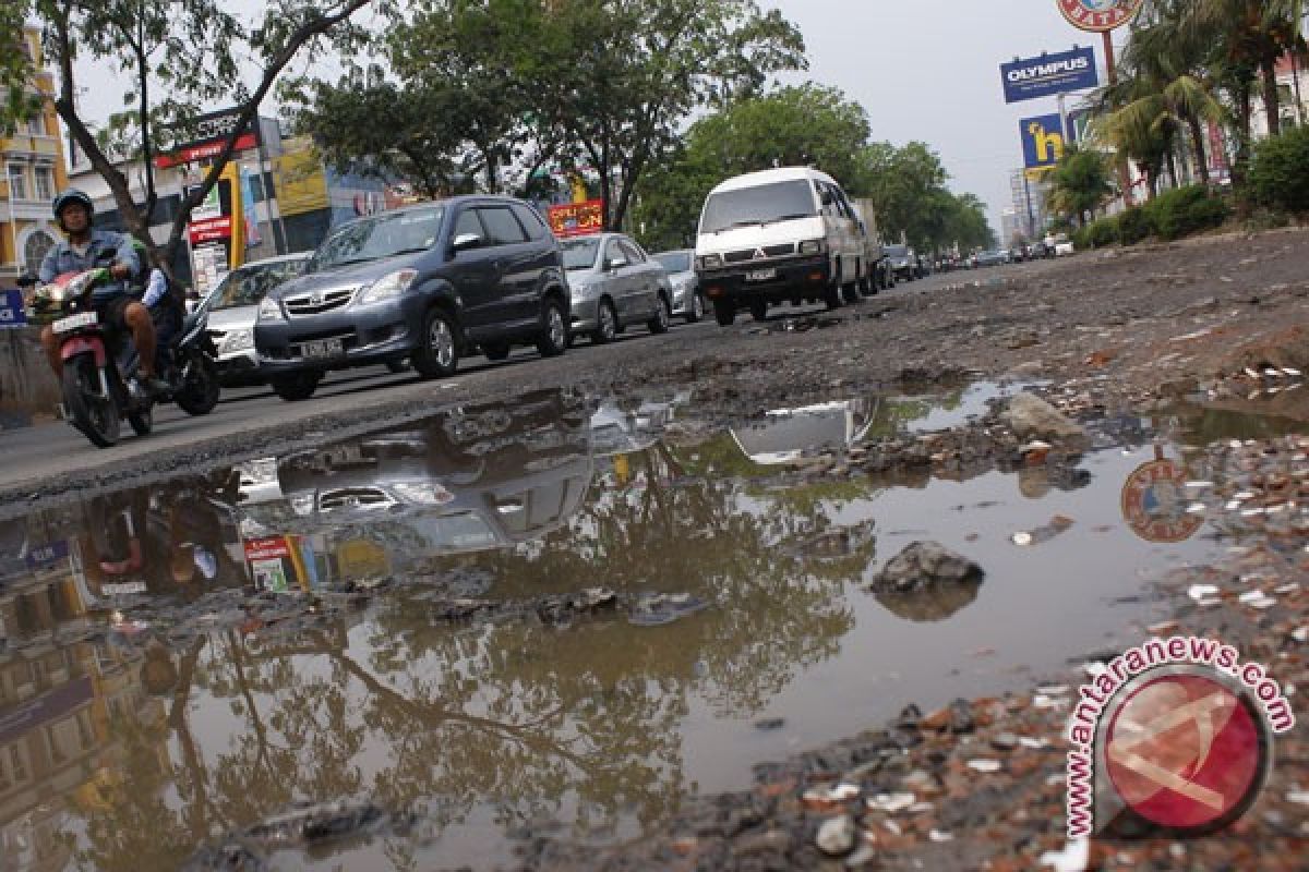 DKI anggarkan Rp89 miliar untuk perbaikan jalan