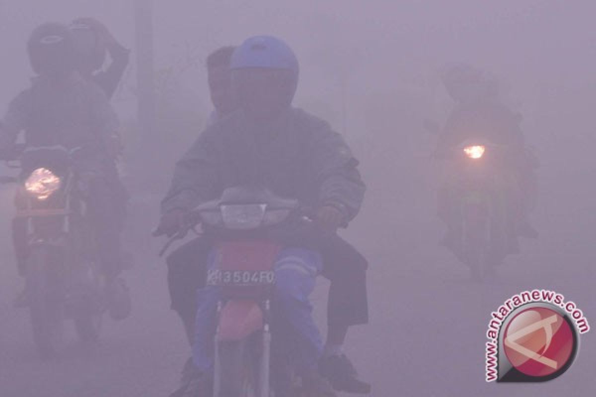 Kabut asap di Dumai muncul akhir Ramadhan