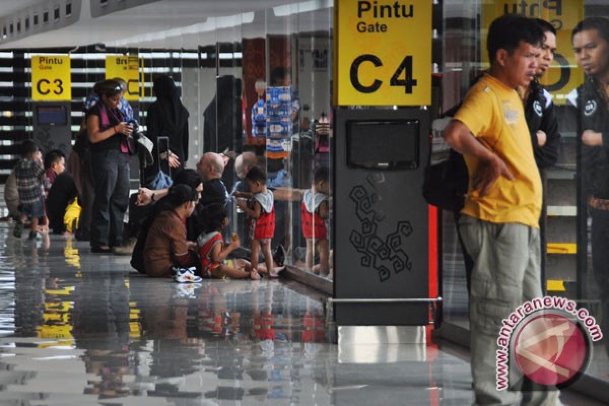 Aturan penundaan penerbangan masih belum tersosialisasi baik 