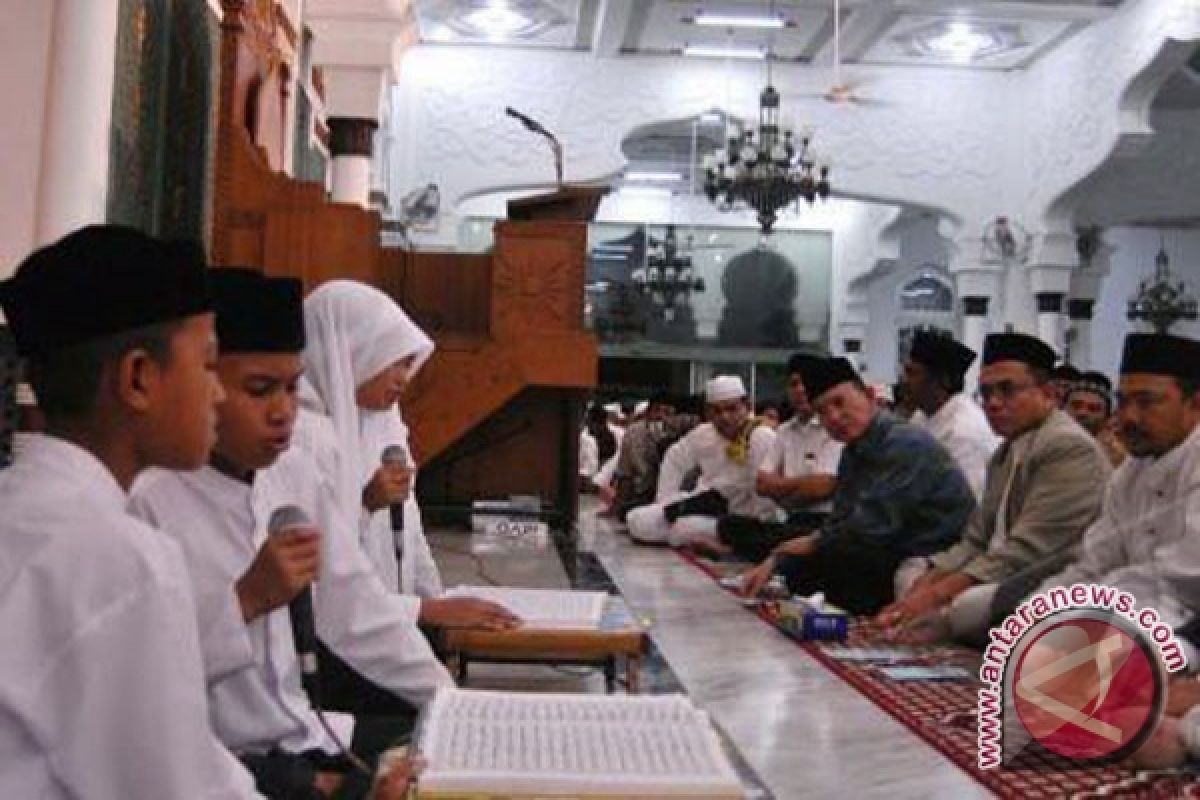 Zakat profesi bantu guru mengaji usaha produktif