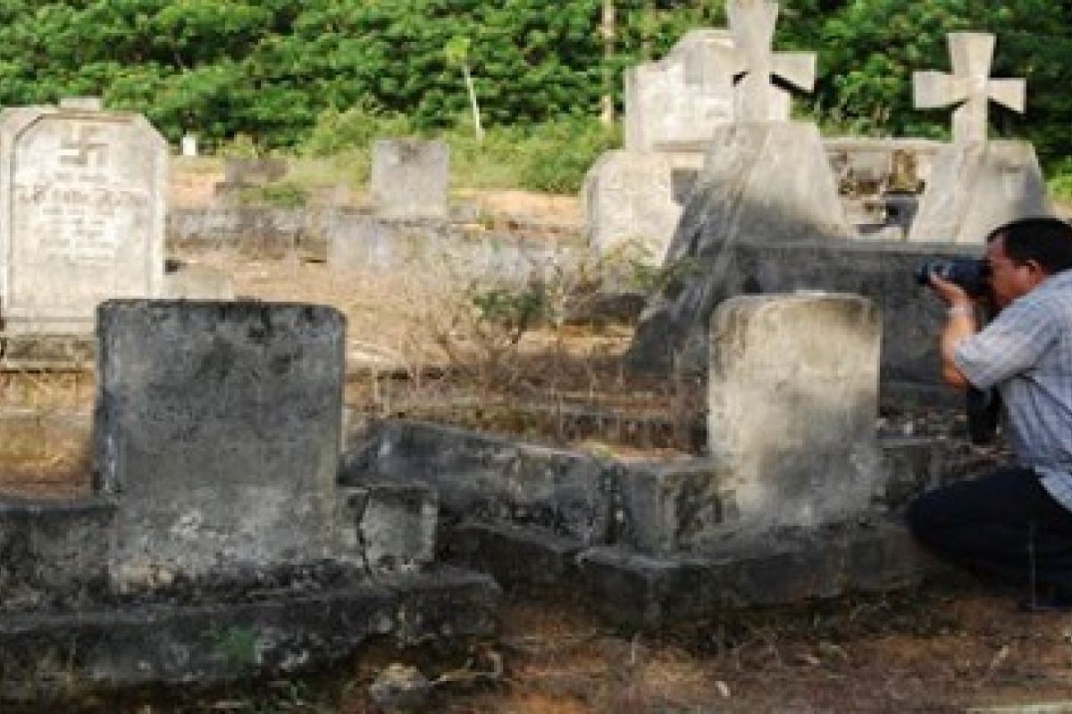 Makam Manusia Perahu 