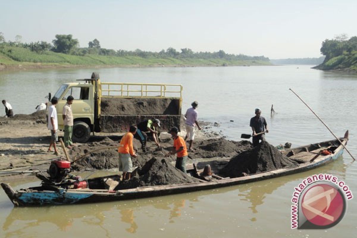 Perusak Lingkungan Diancam 10 Tahun Penjara