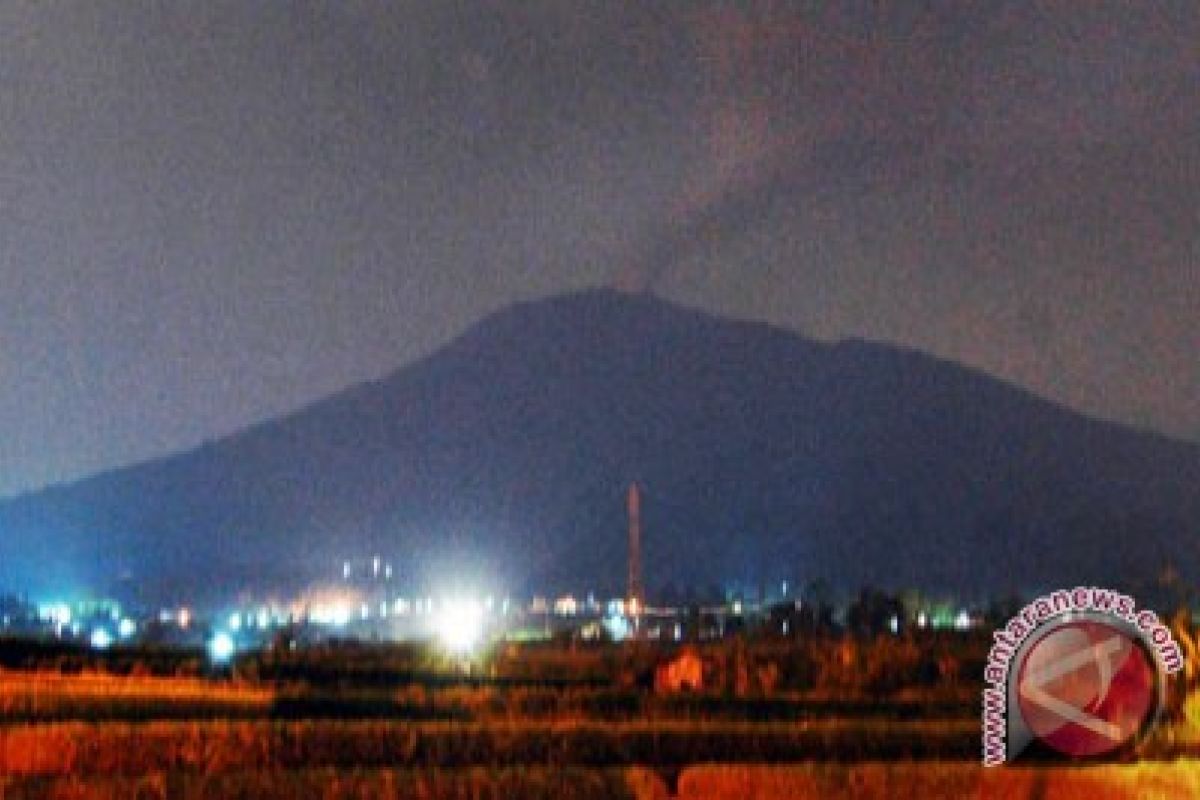 Gunung Marapi tidak lagi keluarkan asap hitam