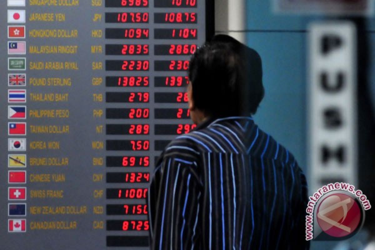 Rupiah awal pekan sore melemah 10 poin